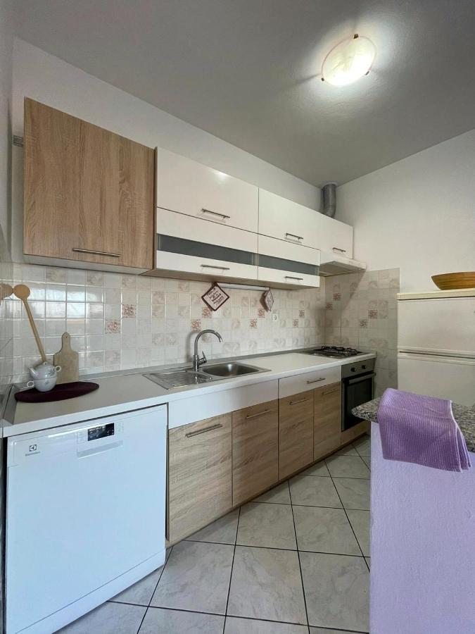 Sun Side Apartment Kastela Exterior photo